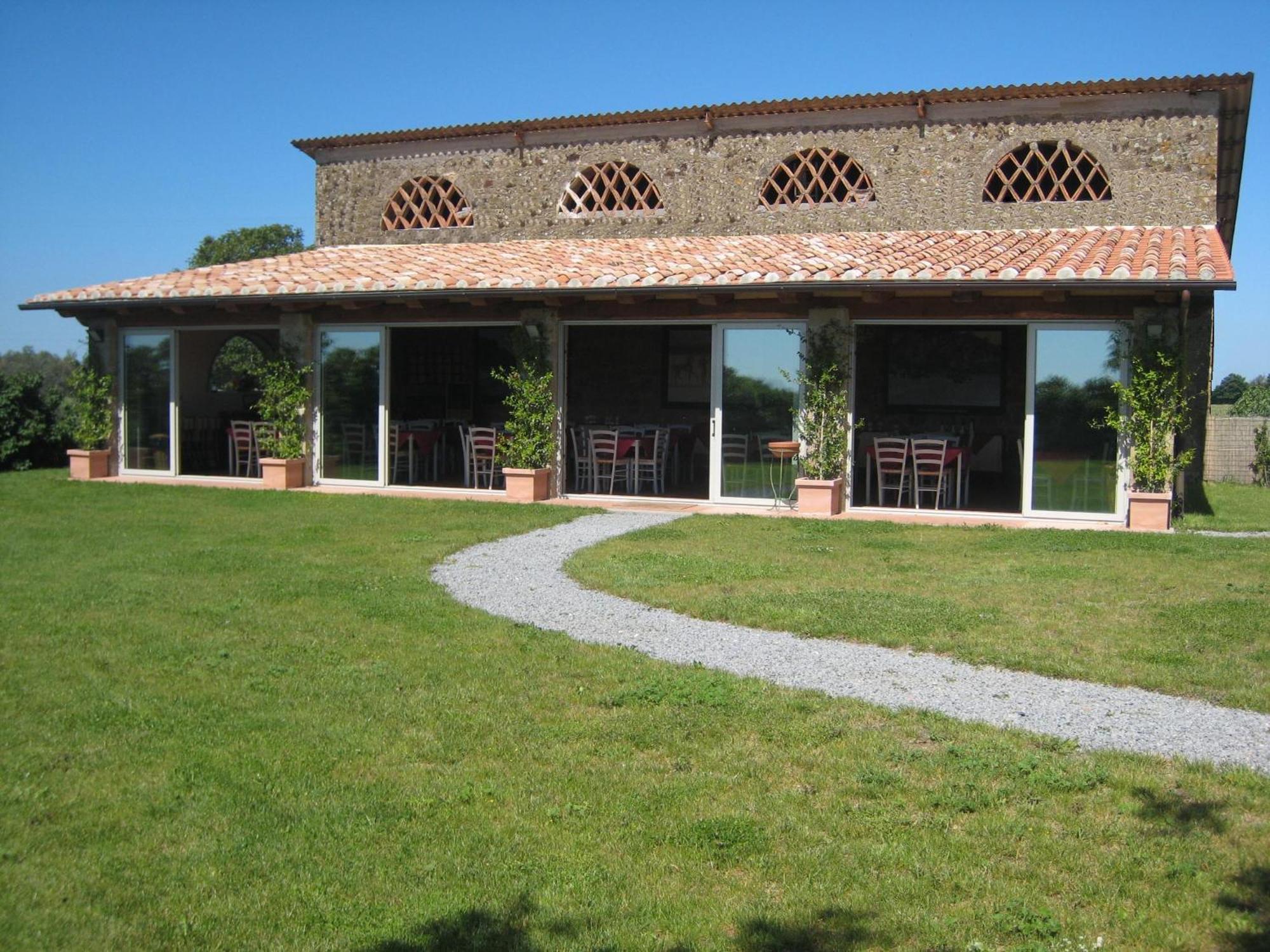 Agriturismo Casale Bonaparte Cellere Exterior photo