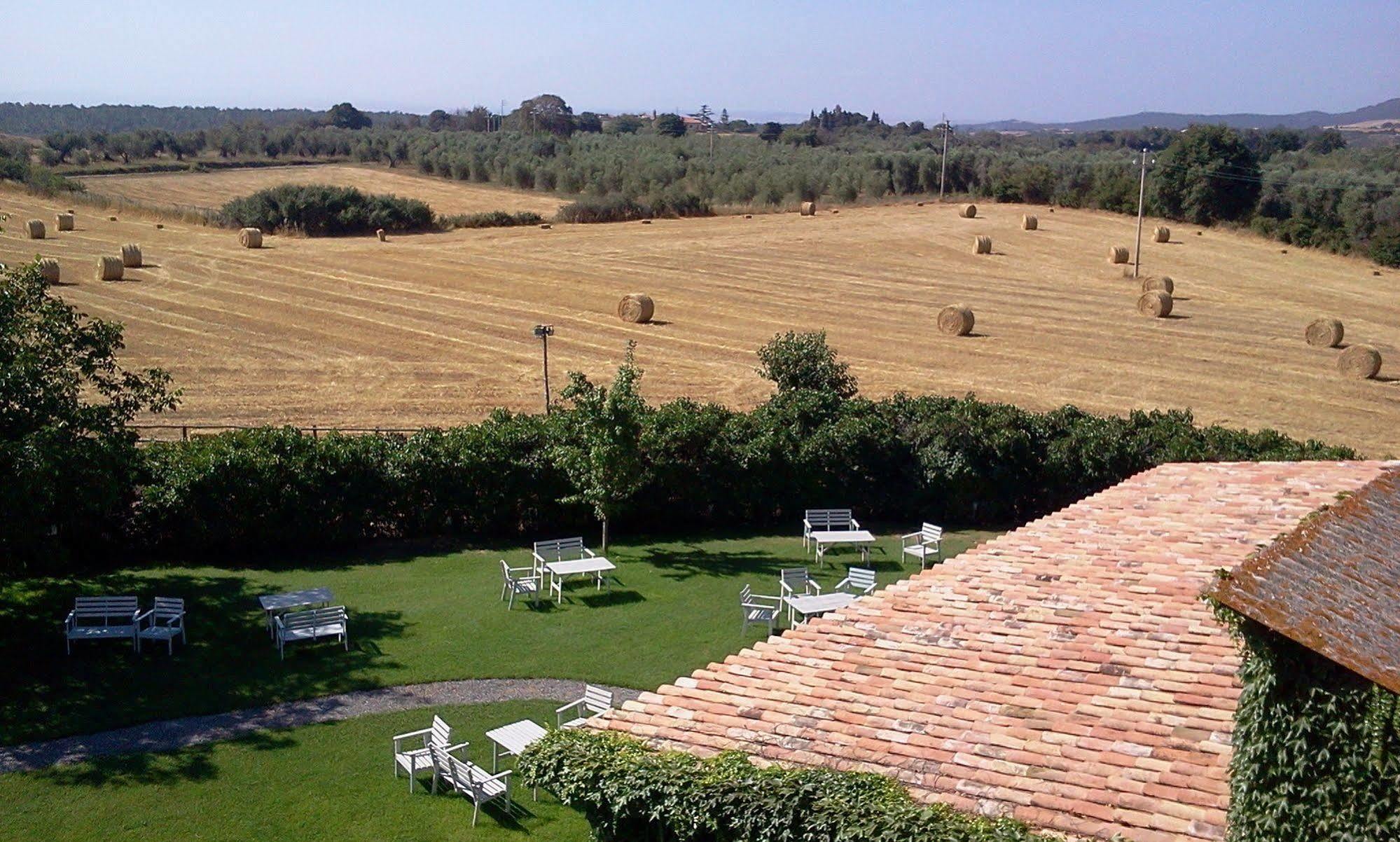 Agriturismo Casale Bonaparte Cellere Exterior photo