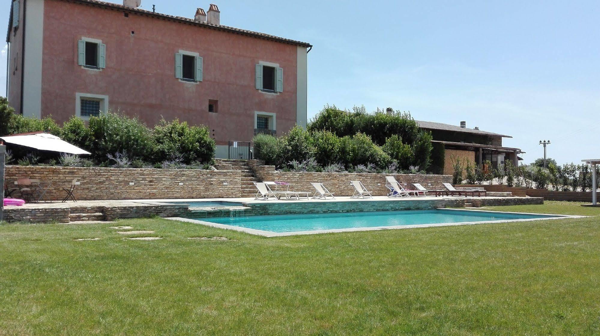 Agriturismo Casale Bonaparte Cellere Exterior photo