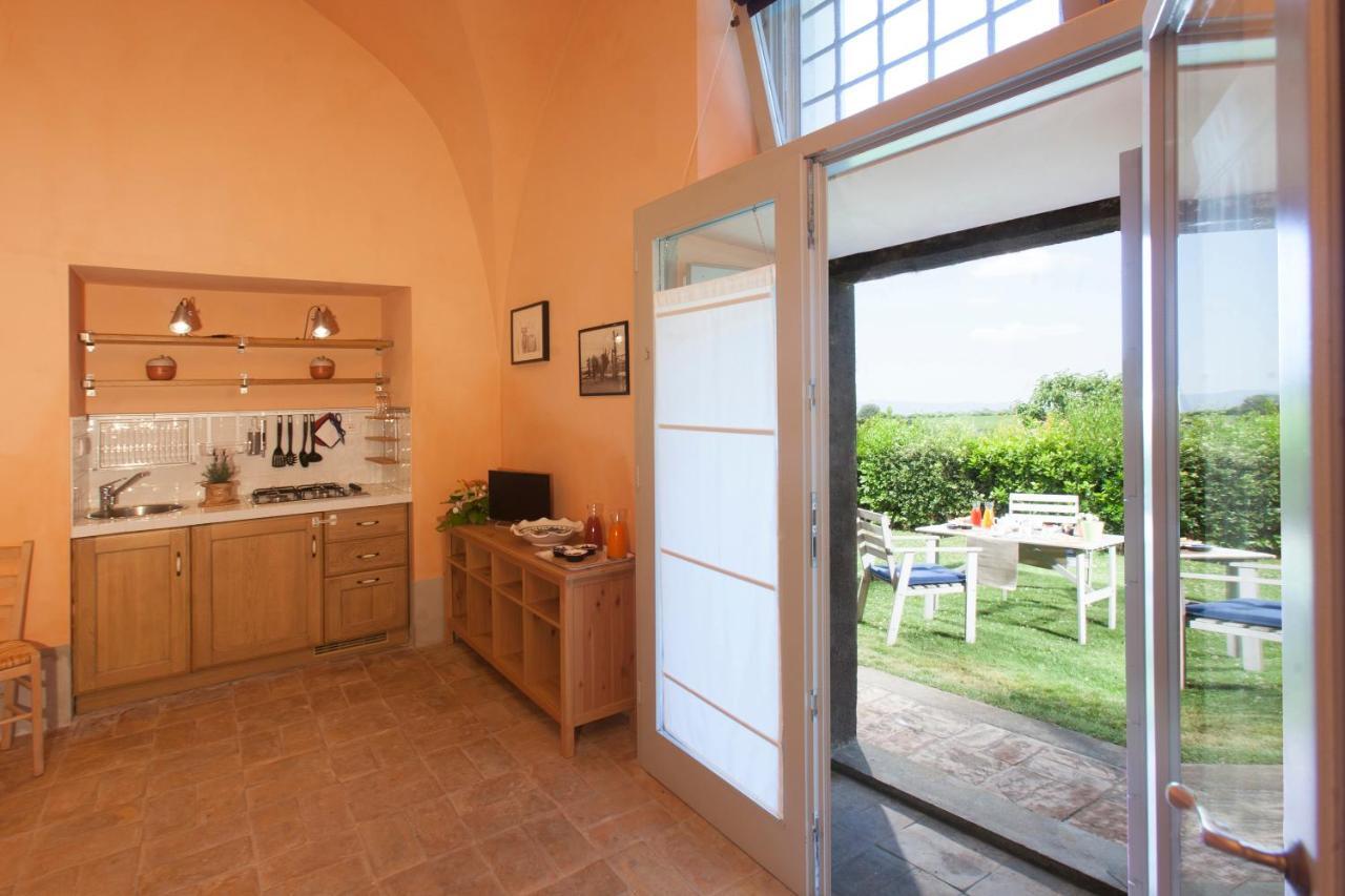 Agriturismo Casale Bonaparte Cellere Exterior photo